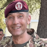 A NAPOLI IL COMMOSSO RICORDO DEL S.M.C. PAR. ROBERTO VALENTE CADUTO A KABUL IL 17 SETTEMBRE 2009 ASSIEME AD ALTRI CINQUE COMMILITONI