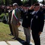 LA SEZIONE SANTA LUCIA DI PIAVE INAUGURA IL CIPPO AI PARACADUTISTI D’ITALIA